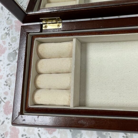 Small Wooden Jewelry Box - Embroidered Inlay - Removable tray - Picture 6 of 16